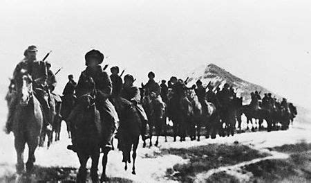 东北抗日联军第一路军警卫旅部分指战员，摄于1939年夏。