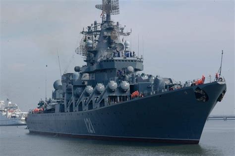 莫斯科号巡洋舰沉没图片流出 被导弹击中起火 损管不力 导致进水沉没|莫斯科|巡洋舰|导弹_新浪新闻