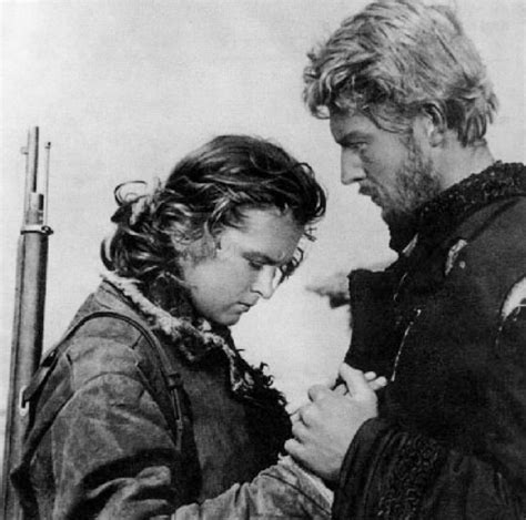 前苏联二战经典电影，卫国战争女英雄“卓娅”宁死不屈