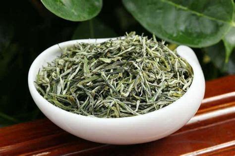 绿茶品种排名前十名，碧螺春排榜首赵坡茶居第二_巴拉排行榜