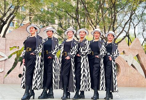 上海时装周 DAMOWANG 2021 春夏系列秀场回顾 – NOWRE现客