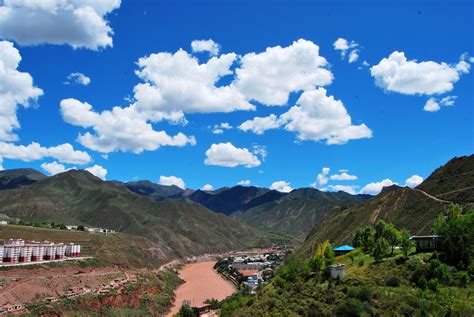 海拔4000米的西藏昌都空气稀薄，有何用武之地？真相惊人！|然乌湖|昌都|高原_新浪新闻