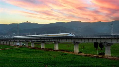 九年建设，滇藏铁路丽香段开通在即 - 高铁城轨 地铁e族