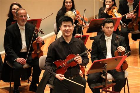 18岁华裔小提琴家登上柏林爱乐音乐厅，完美诠释帕格尼尼小提琴协奏曲