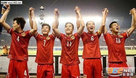 当年中韩足球对决:曹阳陈涛国家队搭档,争议判罚单场3张红牌_腾讯视频