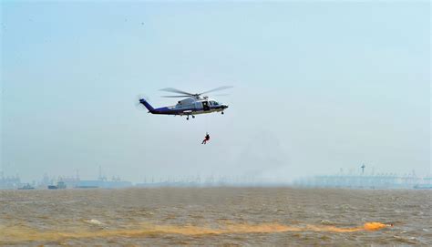 AW139型救援直升机B-70TG号|救援|金汇通航|绞车_新浪新闻