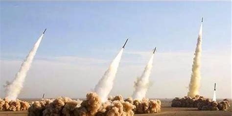 敏感时期 伊朗公布神秘地下导弹基地 弹道导弹连续发射系统亮相_凤凰网视频_凤凰网