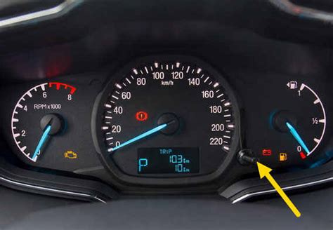 汽车油耗表上显示的瞬时油耗、平均油耗、续航里程是如何计算的？ - 知乎