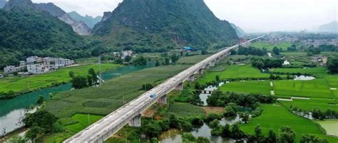 贵南高铁河池段：国内铁路最小曲线半径转体桥成功转体 - 中设建工