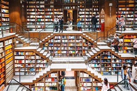 晓月书店，400方网红书店如何规划设计！_书店设计，打破传统，演绎空间价值