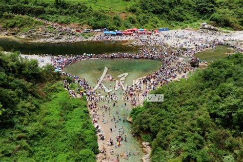 贵州福泉：苗族同胞欢度“杀鱼节”-人民图片网