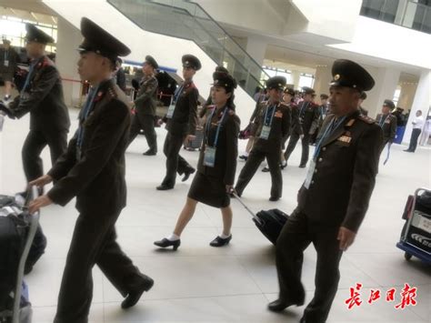 金正恩对普京交底后，不到72小时，朝鲜代表团抵达中国，信号强烈_凤凰网视频_凤凰网