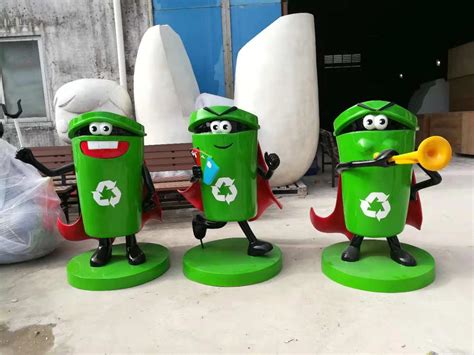 环卫小超人，创意玻璃钢环保垃圾桶雕塑公园商业街摆件|纯艺术|雕塑|港粤雕塑艺术厂家 - 原创作品 - 站酷 (ZCOOL)