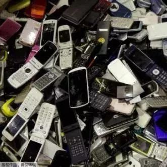 你知道旧手机回收后怎么处理吗？有人因此发了财