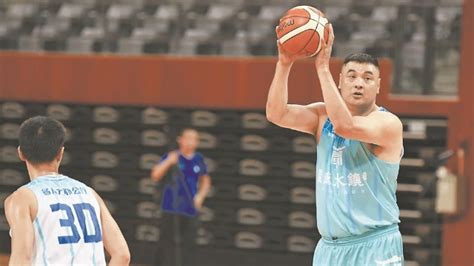 福州传统篮球赛事打响 “战神”刘玉栋参赛-东南网-福建官方新闻门户