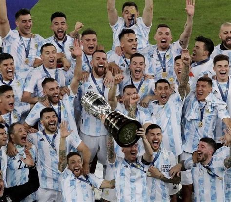 马斯切拉诺庆祝阿根廷夺冠：你们给我们带来了无限的快乐_PP视频体育频道