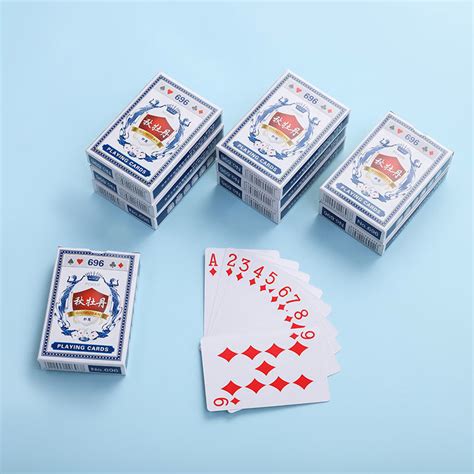 幼儿园自制益智区有趣的扑克牌图片9张_环创屋