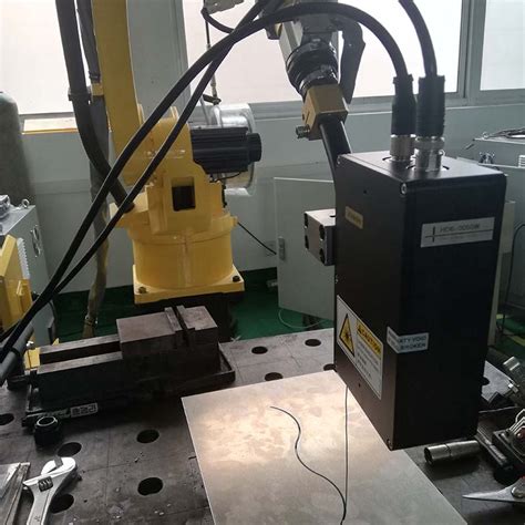 焊缝跟踪激光焊接机-东莞市华鑫激光科技有限公司