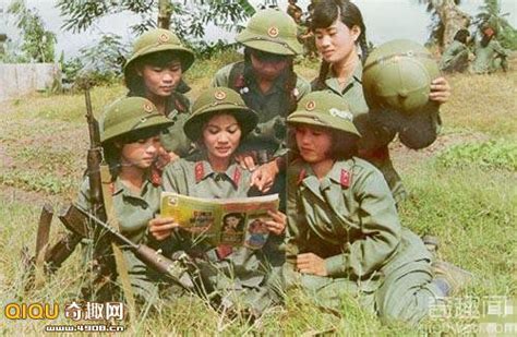 [图片]中越战争纪实：活捉6名衣不遮体的越南女兵俘虏 - 战争史料 - 奇趣闻