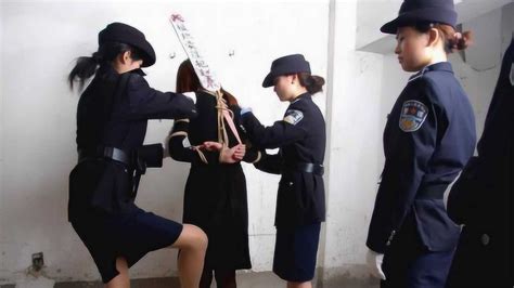 中国最美女死刑犯，20岁被枪决，临死前提一要求，让警察全体沉默|云南|陶静|枪决_新浪新闻