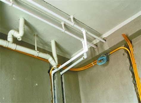 二级造价师：室内采暖管道的布置与安装