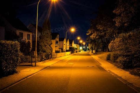 夜晚宁静的小路灯光PNG图片素材下载_灯光PNG_熊猫办公