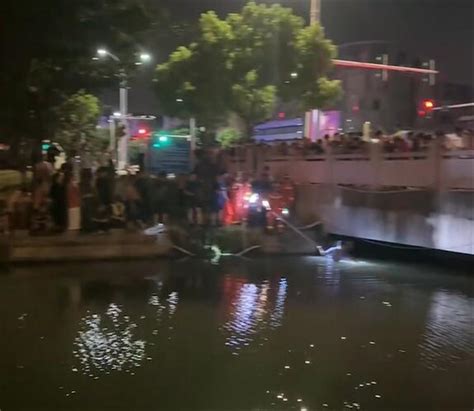 扬州一男子夜晚坠河溺亡，警方：已出警处理-新闻频道-和讯网