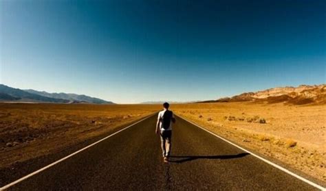 人生是一段旅程，走过的路，就是你编织的生活
