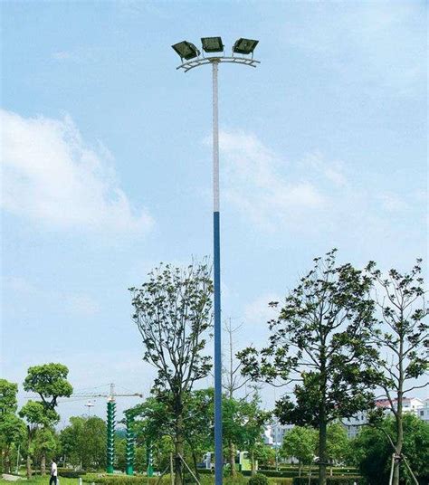 眉山15米18米高杆灯生产厂家眉山自动升降高杆灯批发价-一步电子网