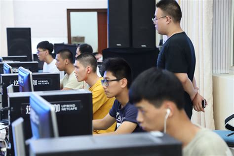 福建信息职业技术学院成功举办校园首届电子竞技大赛