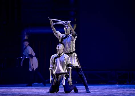 蒙古族舞蹈图册_360百科