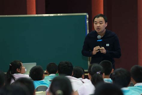 市教育局教研室专家组莅临我校开展教学视导 - 教学常规 - 连云港高级中学