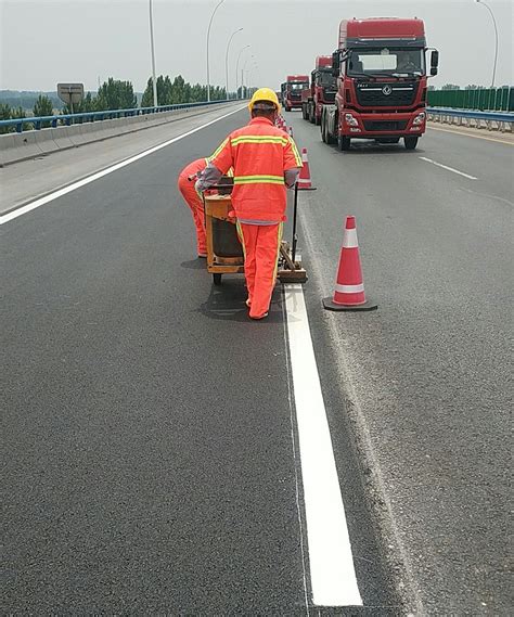 道路标线施工-云南年安消防安防系统有限公司