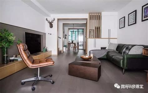 小户型客厅装修，纯色墙面亮色家具色彩搭配效果完美！ - 本地资讯 - 装一网