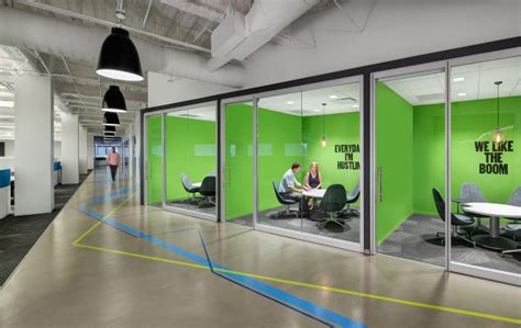 充满灵动而活跃的办公空间-办公空间装修案例-筑龙室内设计论坛