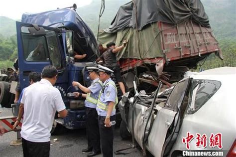 210国道广西南丹段6车连撞后已恢复通车|国道|车祸|通车_新浪新闻