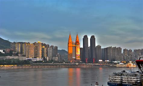 重庆渝中半岛夜景高清图片下载-正版图片500644966-摄图网