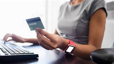 招商银行信用卡中心客服电话多少 使用招行信用卡的你必须了解 - 探其财经