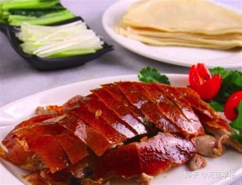 北京烤鸭为什么这么有名，闻名于世界各地_聚德