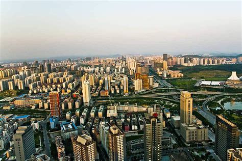 江苏共有7个三线城市，只有它能升为二线，不是扬州 镇江|扬州|镇江|泰州_新浪新闻