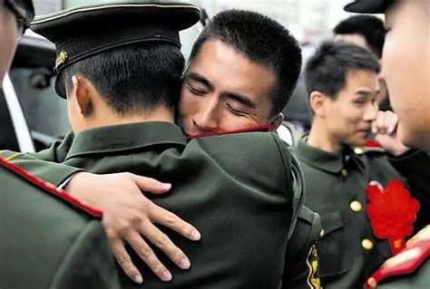 当兵8年退伍可以拿多少钱（好男儿去当兵） - 上海资讯网