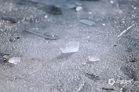 喷溅蓝色冰水冰块夏天素材图片免费下载-千库网