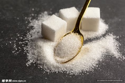 冰糖和普通的白砂糖有什么不同？ 冰糖的主要功效有哪些？ - 知乎