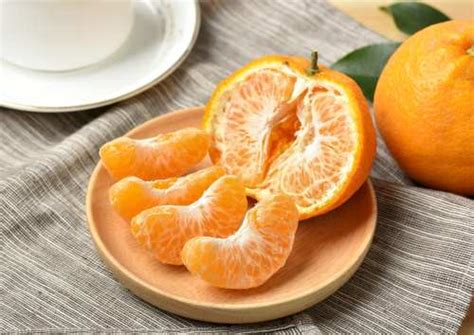 【痛风可以吃橘子或者橙子吗】每天吃一个橙子坚持1年的变化-小胡生活网
