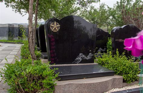 济南公墓哪里有异型墓碑和定制墓碑-济南陵园网