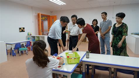 中国残联党组成员、副理事长相自成到省康复中心进行调研-广东省残疾人康复中心