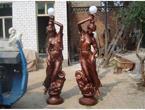 玻璃钢雕塑发展的由来-唐县鑫艺雕塑工艺品厂