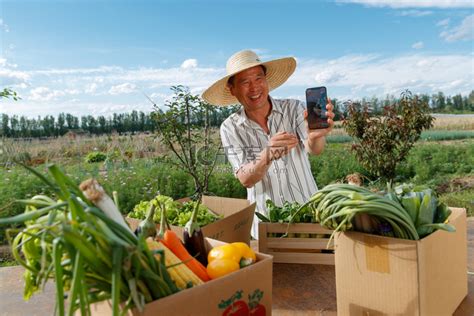 农民在线直播销售农产品高清摄影大图-千库网