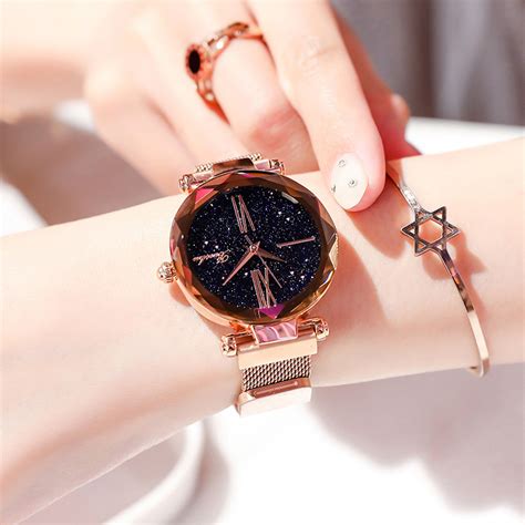 LINE watch——既简约又具有特色的手表设计 - 普象网