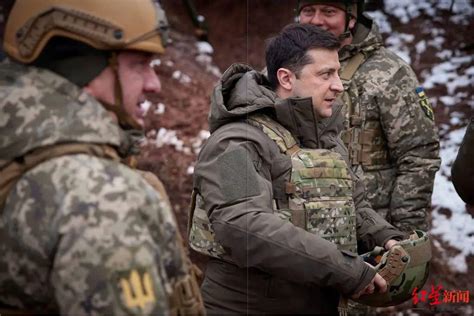 西方援助乌克兰武器仅30%到达前线，其余进了黑市？_手机新浪网